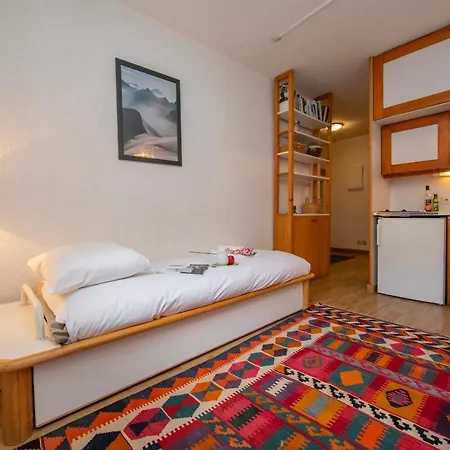 Sleeps 2 Apartment *
